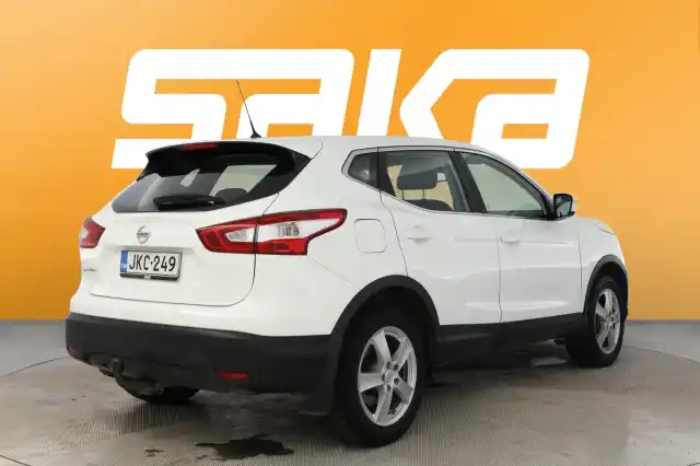 Valkoinen Maastoauto, Nissan Qashqai – JKC-249