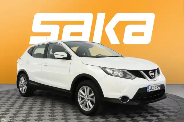 Valkoinen Maastoauto, Nissan Qashqai – JKC-249