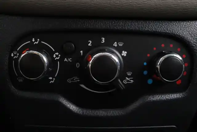 Harmaa Tila-auto, Dacia Lodgy – JKE-665