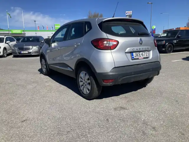 Harmaa Viistoperä, Renault Captur – JKE-672