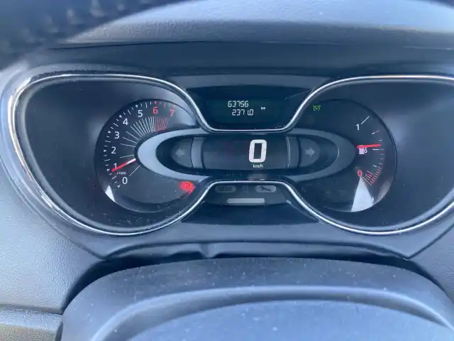 Harmaa Viistoperä, Renault Captur – JKE-672