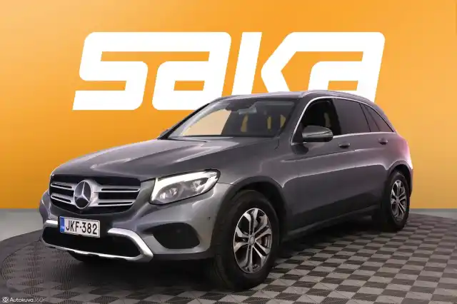 Harmaa Maastoauto, Mercedes-Benz GLC – JKF-382