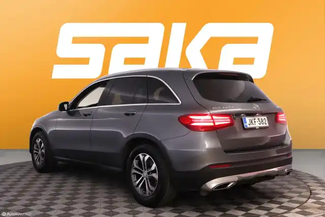 Harmaa Maastoauto, Mercedes-Benz GLC – JKF-382
