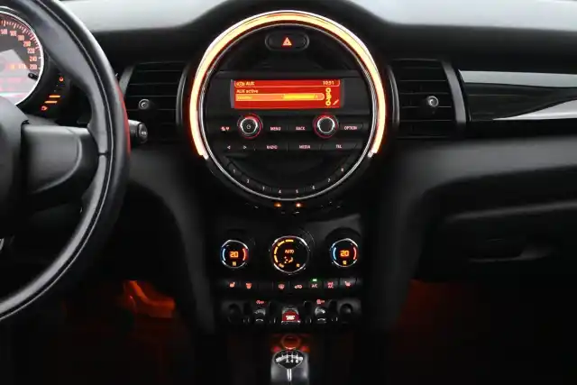 Sininen Viistoperä, MINI ONE – JKF-452