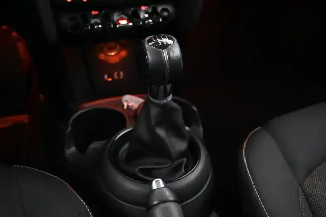 Sininen Viistoperä, MINI ONE – JKF-452