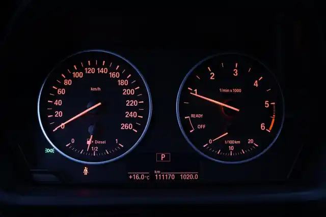 Sininen Maastoauto, BMW X1 – JKF-457