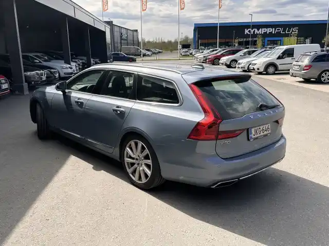 Sininen Farmari, Volvo V90 – JKG-646