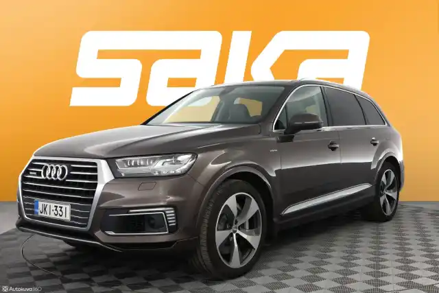 Beige Maastoauto, Audi Q7 – JKI-331