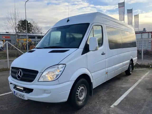 Valkoinen Matkailuauto, MERCEDES-BENZ SPRINTER – JKJ-695