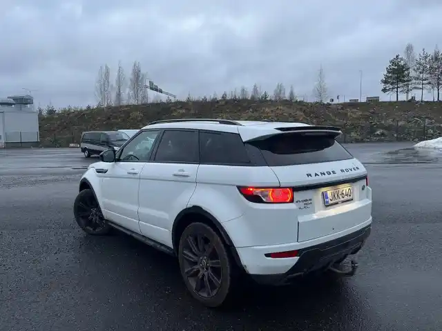 Valkoinen Farmari, Land Rover Range Rover Evoque – JKK-640