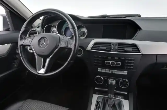 Harmaa Farmari, Mercedes-Benz C – JKL-176