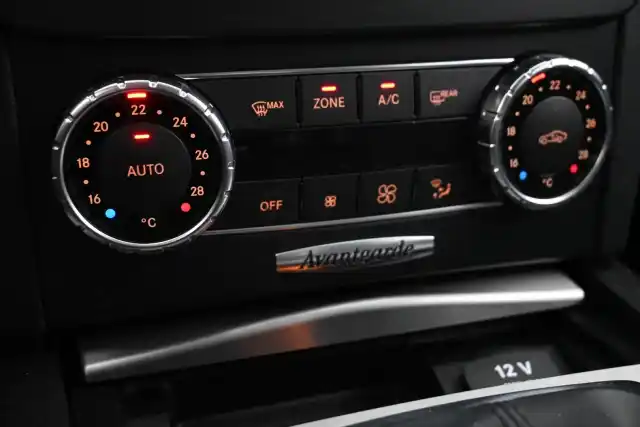 Harmaa Farmari, Mercedes-Benz C – JKL-176