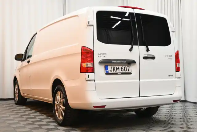 Valkoinen Pakettiauto, Mercedes-Benz Vito – JKM-607