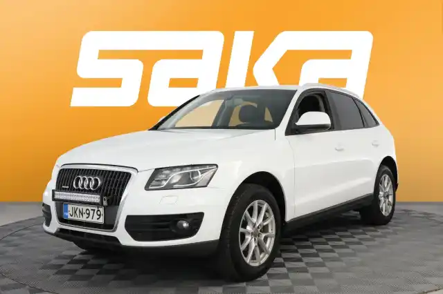 Valkoinen Maastoauto, Audi Q5 – JKN-979