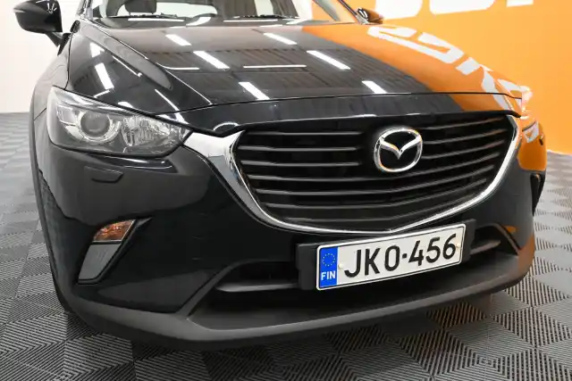 Musta Maastoauto, Mazda CX-3 – JKO-456