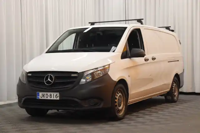 Valkoinen Pakettiauto, Mercedes-Benz Vito – JKO-816