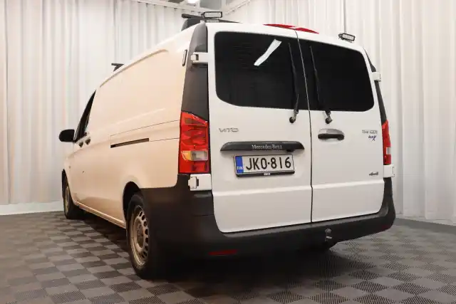 Valkoinen Pakettiauto, Mercedes-Benz Vito – JKO-816