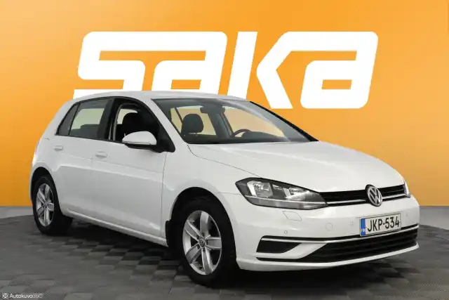 Valkoinen Viistoperä, Volkswagen Golf – JKP-534