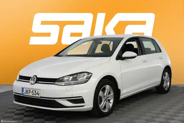 Valkoinen Viistoperä, Volkswagen Golf – JKP-534