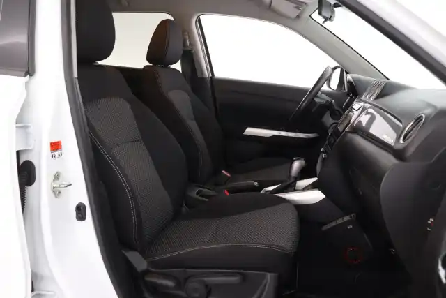 Valkoinen Viistoperä, Suzuki Vitara – JKP-624