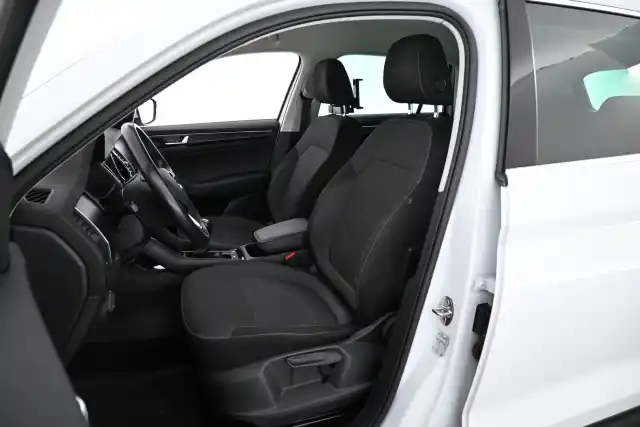 Valkoinen Maastoauto, Skoda Kodiaq – JKP-707