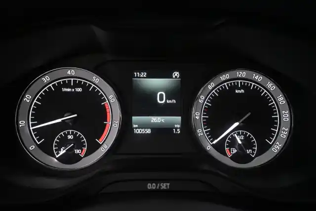 Valkoinen Maastoauto, Skoda Kodiaq – JKP-707