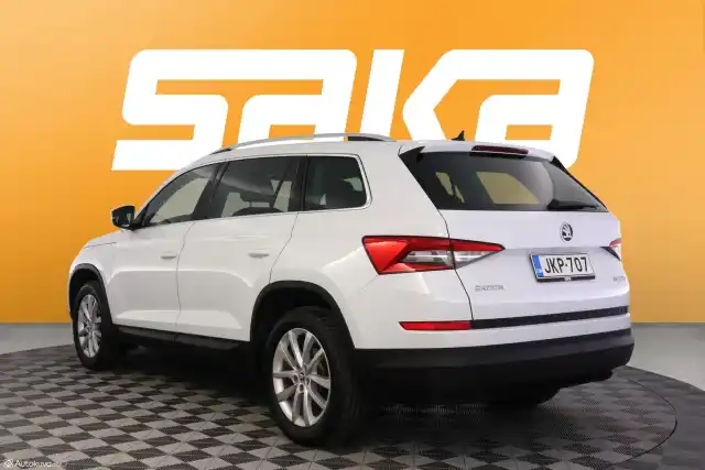 Valkoinen Maastoauto, Skoda Kodiaq – JKP-707