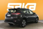 Ruskea Maastoauto, Toyota RAV4 – JKR-426, kuva 8