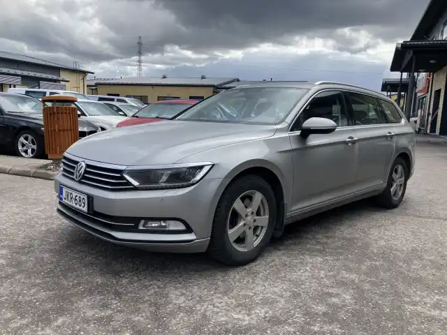Hopea Farmari, Volkswagen Passat – JKR-689