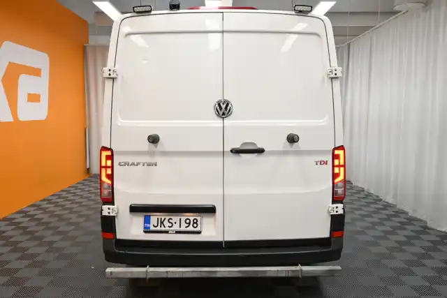 Valkoinen Pakettiauto, Volkswagen Crafter – JKS-198