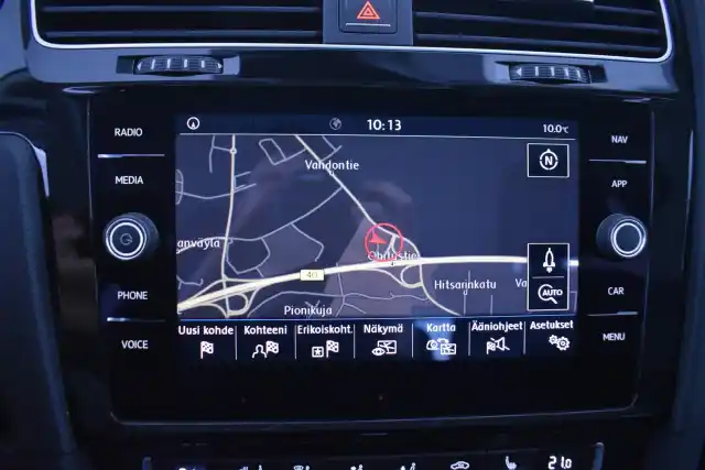 Punainen Viistoperä, Volkswagen Golf – JKU-733