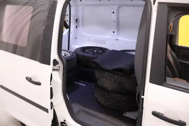Valkoinen Pakettiauto, Volkswagen Caddy – JKV-404