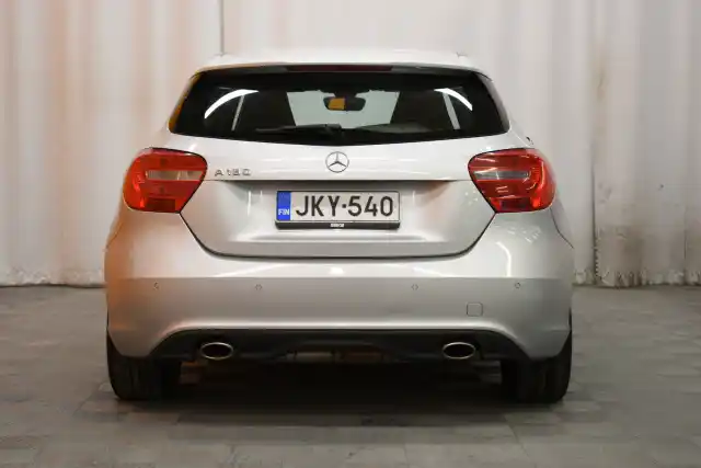 Harmaa Viistoperä, Mercedes-Benz A – JKY-540