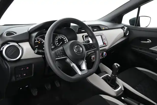 Harmaa Viistoperä, Nissan Micra – JKY-884