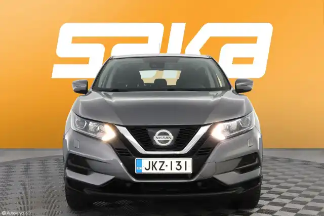 Harmaa Maastoauto, Nissan Qashqai – JKZ-131