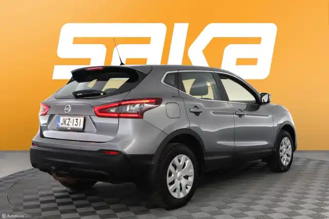 Harmaa Maastoauto, Nissan Qashqai – JKZ-131