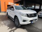 Valkoinen Avolava, Nissan Navara – JKZ-245, kuva 1