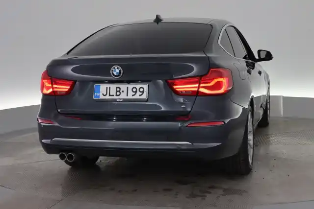 Harmaa Sedan, BMW 320 Gran Turismo – JLB-199