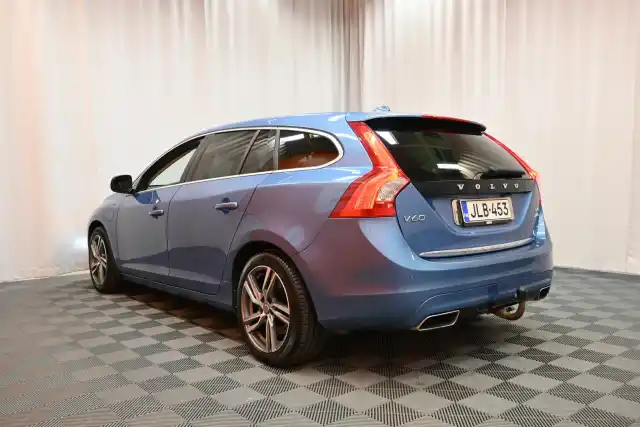 Sininen Farmari, Volvo V60 – JLB-453