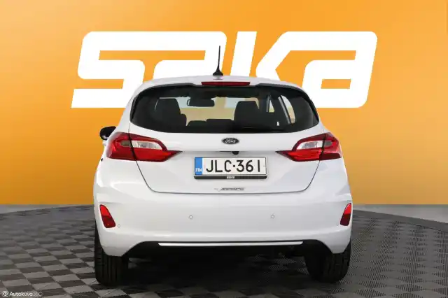 Valkoinen Viistoperä, Ford Fiesta – JLC-361