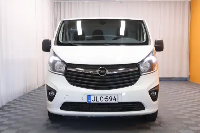 Valkoinen Pakettiauto, Opel Vivaro – JLC-594