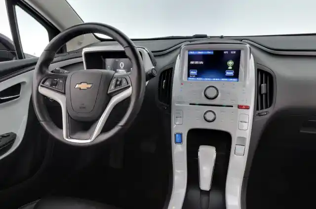 Musta Viistoperä, Chevrolet Volt – JLE-600