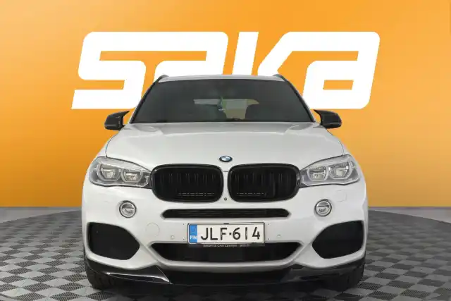 Valkoinen Maastoauto, BMW X5 – JLF-614