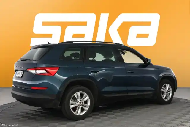 Sininen Maastoauto, Skoda Kodiaq – JLH-178