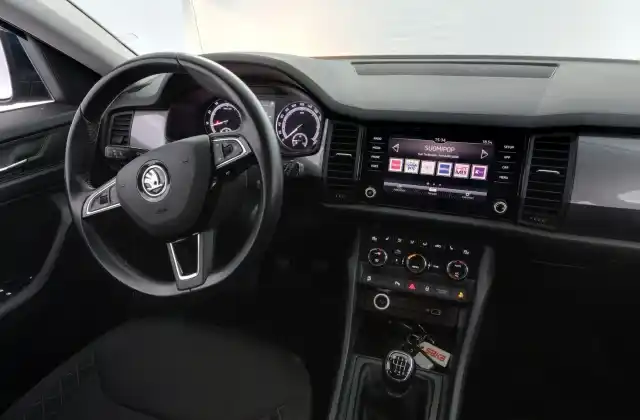 Sininen Maastoauto, Skoda Kodiaq – JLH-178