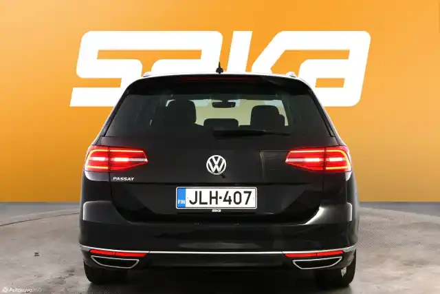 Musta Farmari, Volkswagen Passat – JLH-407