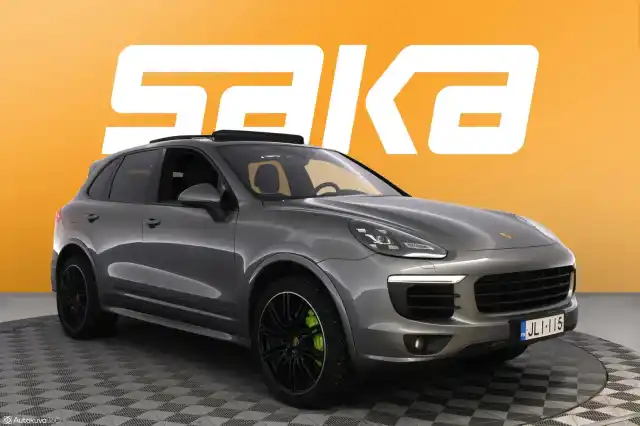 Harmaa Maastoauto, Porsche Cayenne – JLI-115