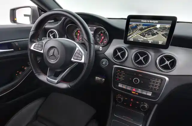 Harmaa Farmari, Mercedes-Benz CLA – JLI-123