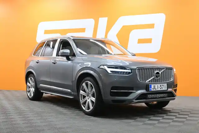 Harmaa Maastoauto, Volvo XC90 – JLI-371