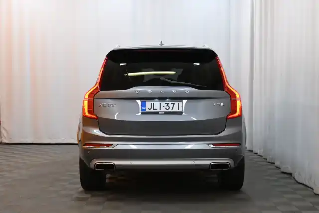 Harmaa Maastoauto, Volvo XC90 – JLI-371